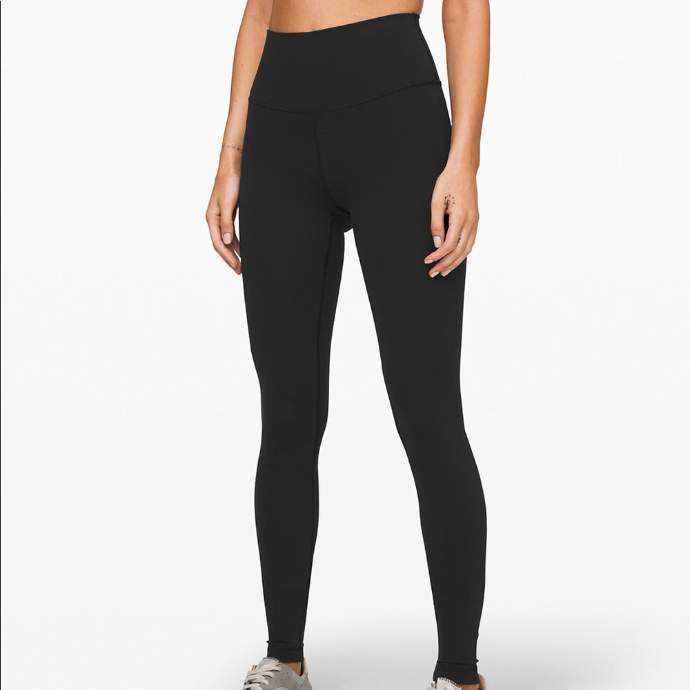 🚨🚨LOOKING FOR WUNDER UNDER 32” LEGGINGS‼️‼️